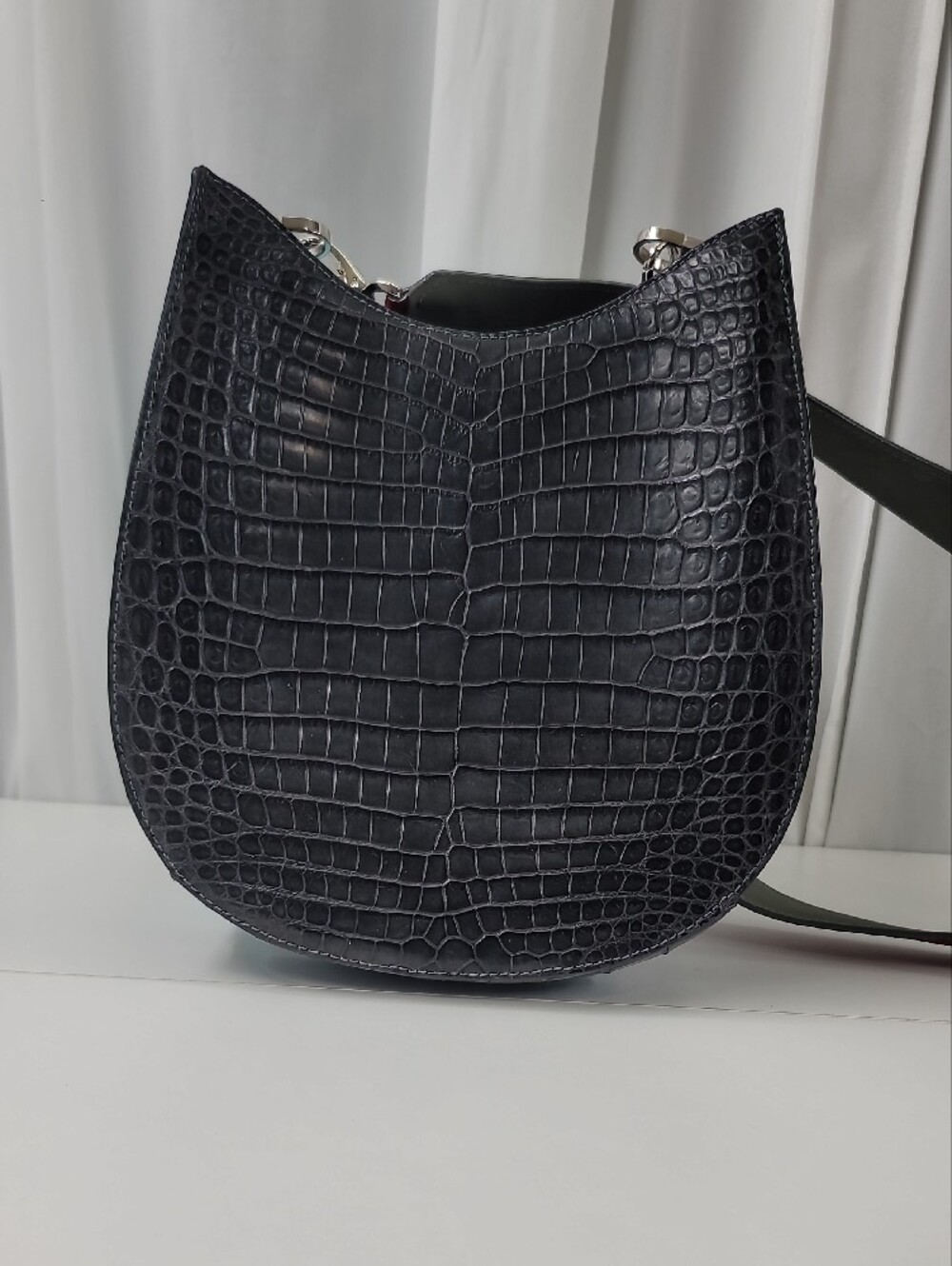 Cape Cobra Nova Crossbody